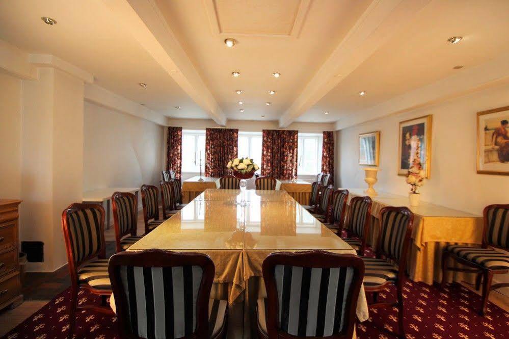 Store Restrup Manor House Εξωτερικό φωτογραφία